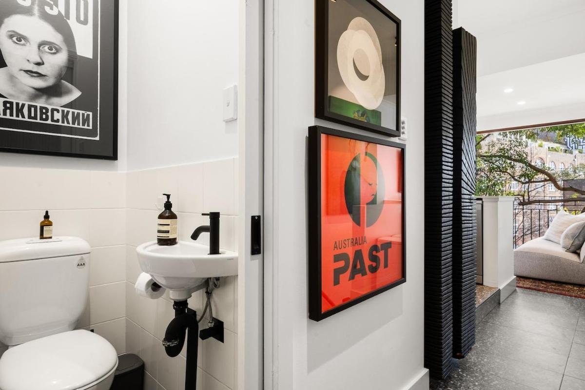 Surry Hills Gem Spacious 3-story Terrace & Parking Holiday home Sydney